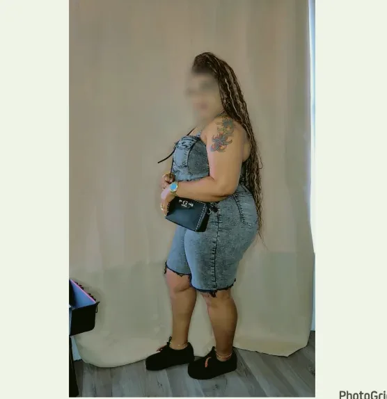 Lara, 30 años