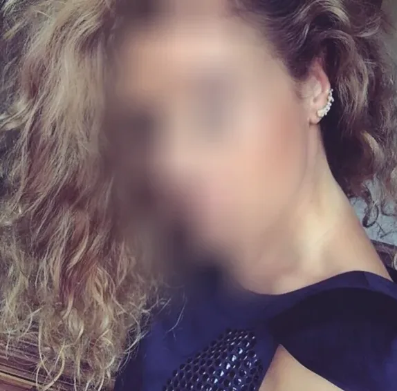 Mónica, 25 años